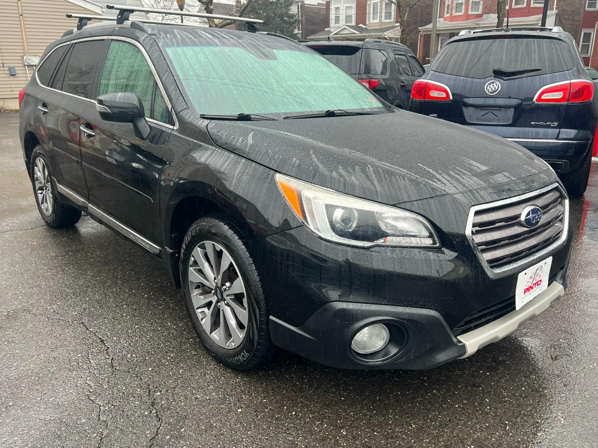 photo of 2017 Subaru Outback 2.5i Touring